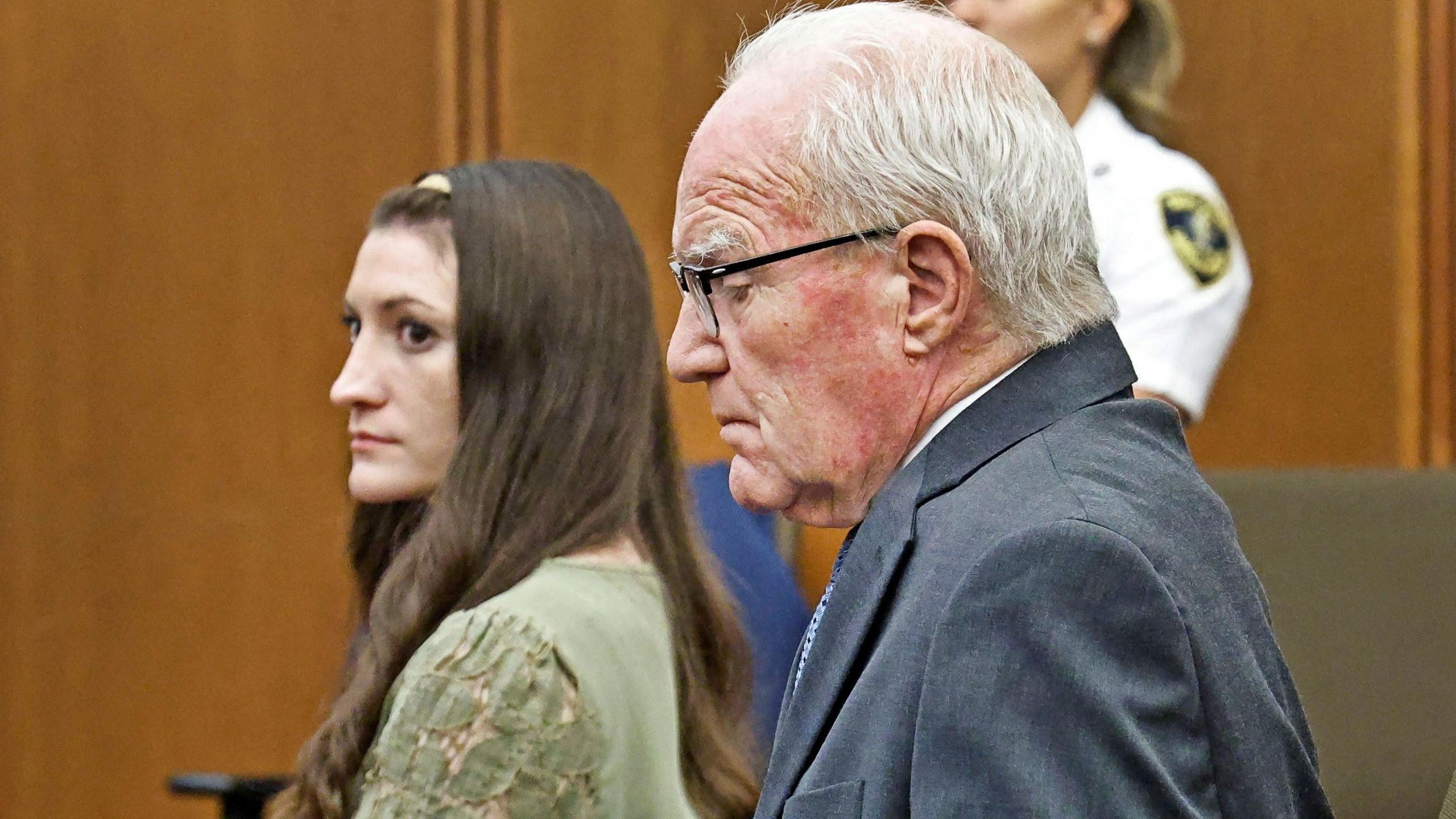 Courtroom Showdown: Juror’s Phone Sparks Legal Drama