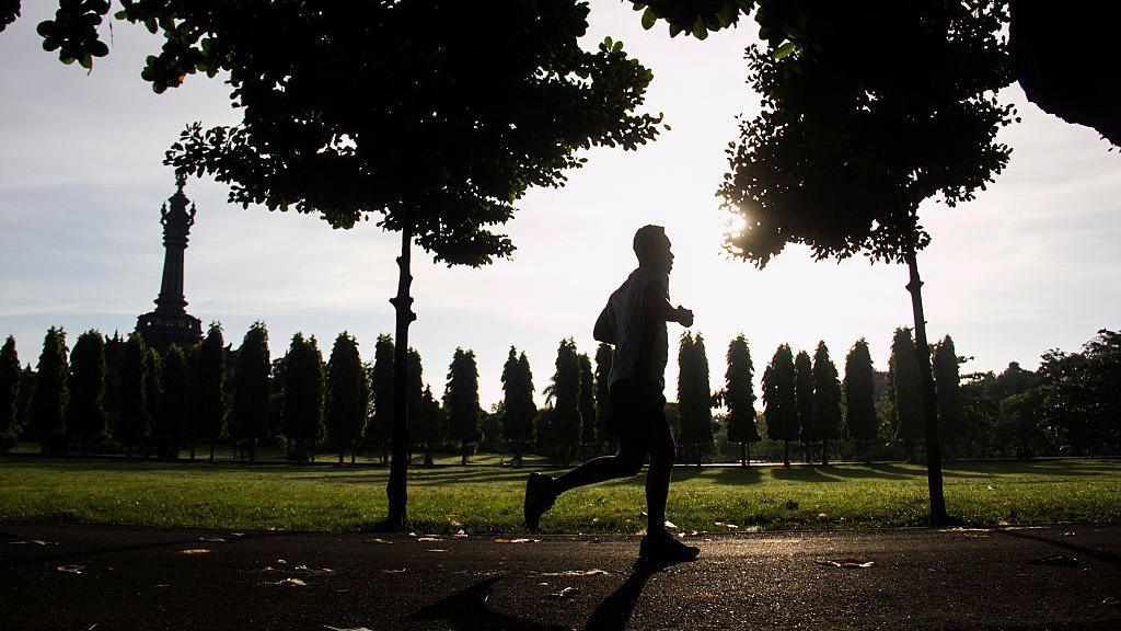 Bali Bans Two Dutch Expats Over Illegal Run Club