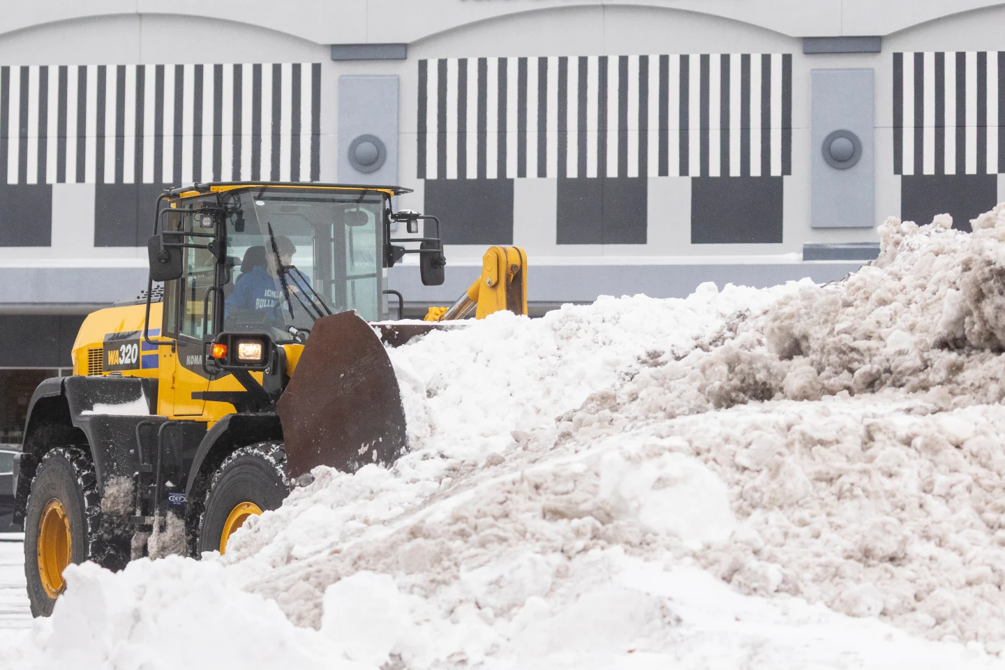 Winter Storm Hits Great Lakes and Northeast with Record Snow and Wind
