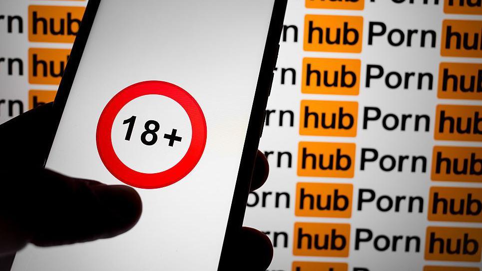 Pornhub Back in Australia – Only Adults with Apple‑Verified Devices