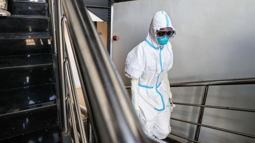 Ebola on the Move: How One Man Traveled Across Three Countries Undetected