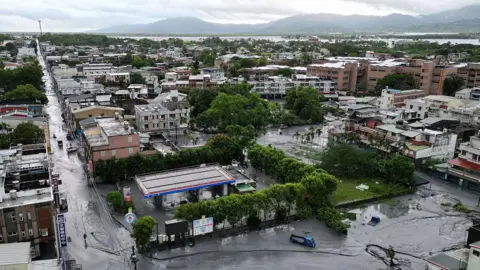 Taiwan Residents Shocked by Sudden Flooding After Typhoon