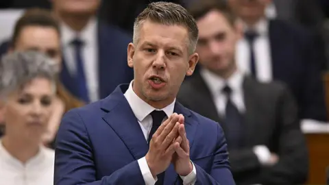 Hungary’s Parliament Bars Orbán’s Comeback with New Rule